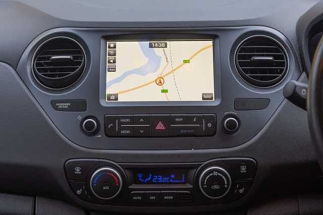 Hyundai i10 1.2 Premium SE 5dr Auto