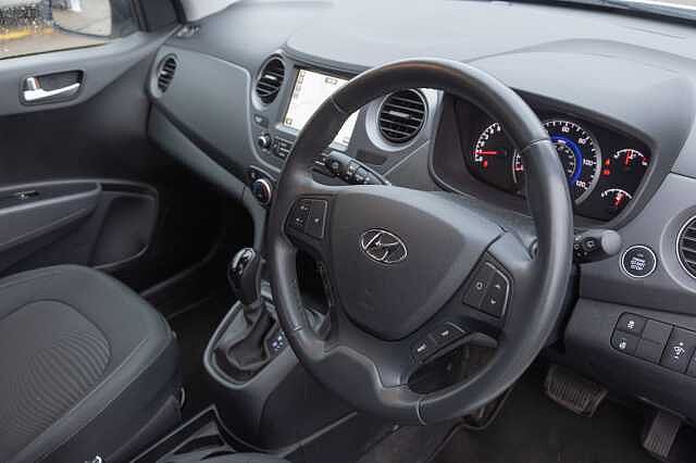 Hyundai i10 1.2 Premium SE 5dr Auto