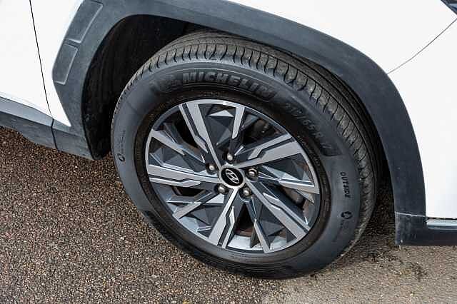 Hyundai TUCSON 1.6 TGDi 48V MHD SE Connect 5dr 2WD DCT