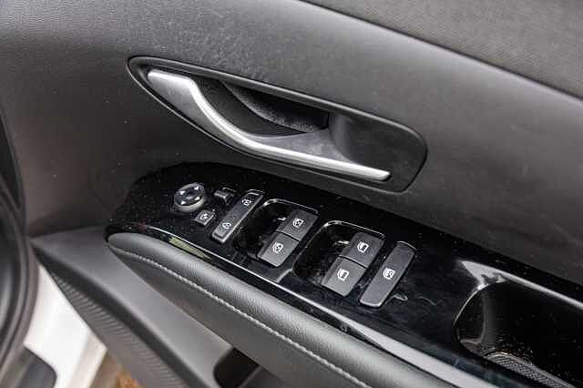 Hyundai TUCSON 1.6 TGDi 48V MHD SE Connect 5dr 2WD DCT