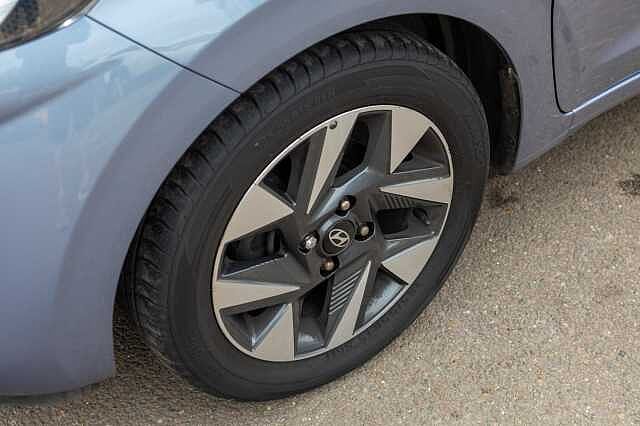 Hyundai i10 1.2 Advance 5dr