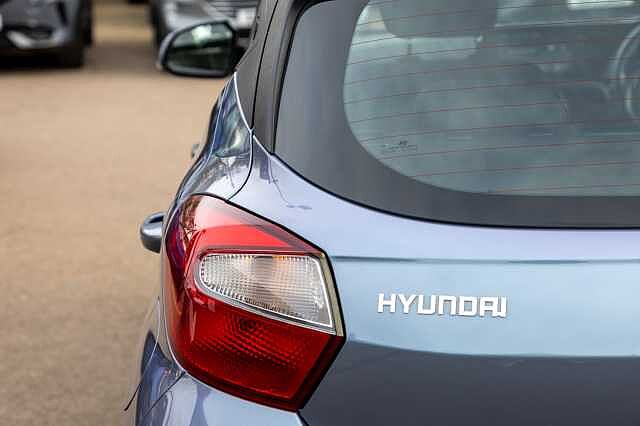 Hyundai i10 1.2 Advance 5dr