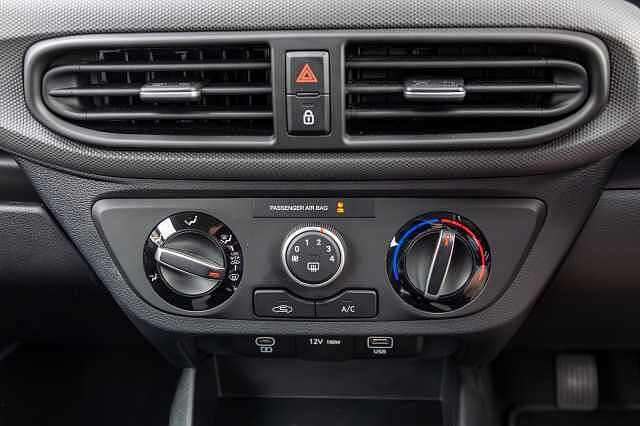 Hyundai i10 1.2 Advance 5dr