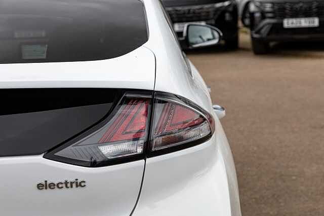 Hyundai IONIQ 100kW Premium SE 38kWh 5dr Auto