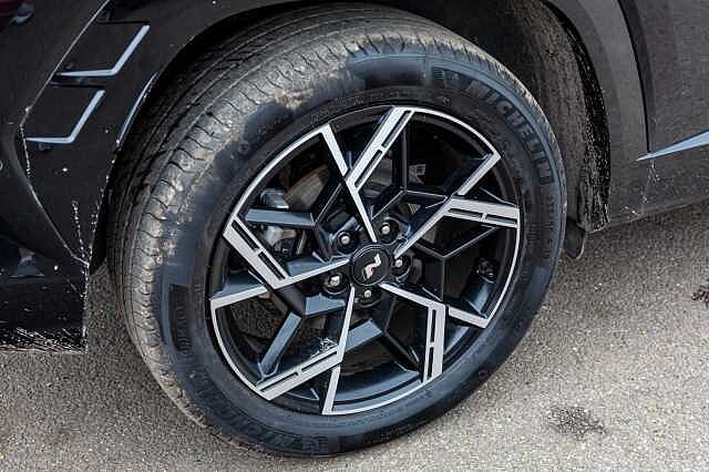 Hyundai TUCSON 1.6T Hybrid N Line S 5dr Auto Black