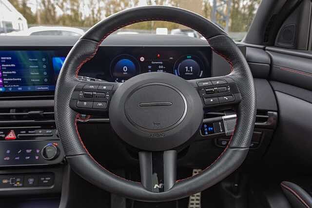 Hyundai TUCSON 1.6T Hybrid N Line S 5dr Auto Black