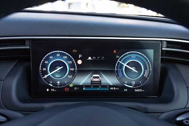 Hyundai TUCSON 1.6 TGDi Hybrid 230 Premium 5dr 2WD Auto White