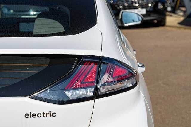 Hyundai IONIQ 100kW Premium 38kWh 5dr Auto