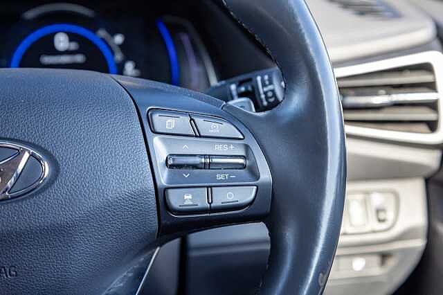 Hyundai IONIQ 100kW Premium 38kWh 5dr Auto