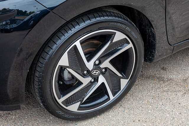 Hyundai i10 1.2 [79] Premium 5dr Auto [Nav]