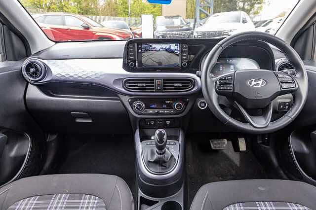 Hyundai i10 1.2 [79] Premium 5dr Auto [Nav]