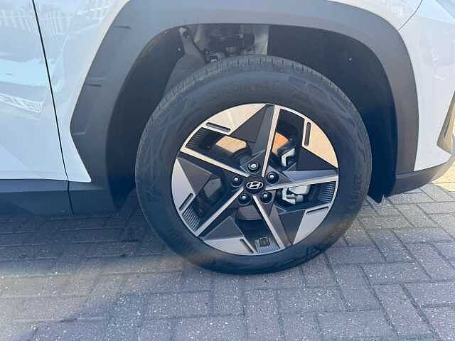 Hyundai TUCSON 1.6T Premium 5dr