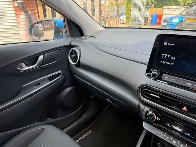 Hyundai KONA 1.6 GDi Hybrid Premium 5dr DCT
