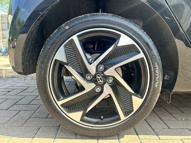 Hyundai i10 1.2 [79] Premium 5dr Auto [Nav]