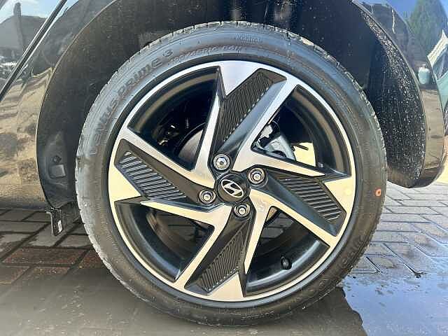 Hyundai i10 1.2 [79] Premium 5dr Auto [Nav]