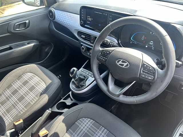 Hyundai i10 1.2 [79] Premium 5dr Auto [Nav]