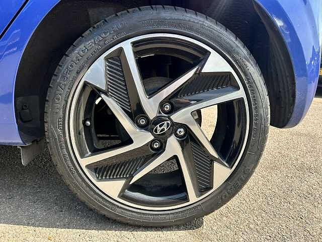 Hyundai i10 1.2 MPi Premium 5dr