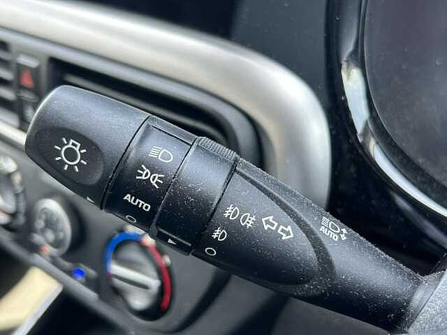 Hyundai i10 1.2 MPi Premium 5dr