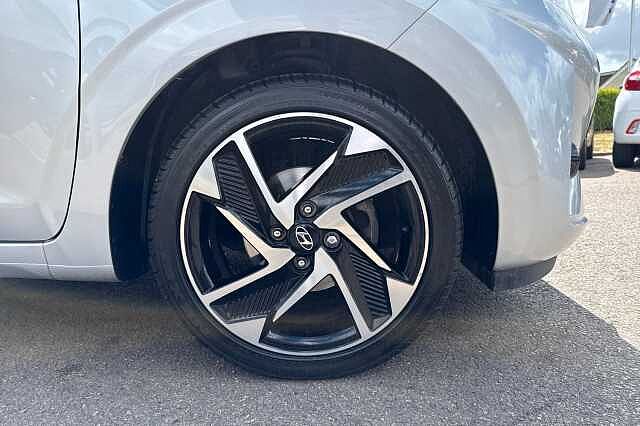 Hyundai i10 1.2 MPi Premium 5dr