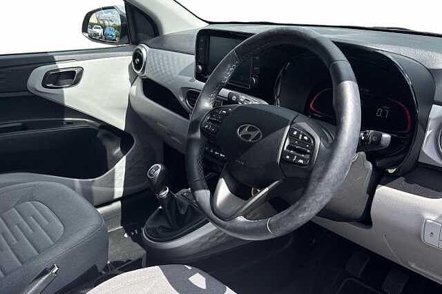 Hyundai i10 1.0 MPi Premium 5dr