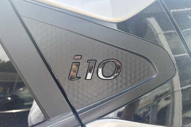 Hyundai i10 1.0 MPi Premium 5dr Auto