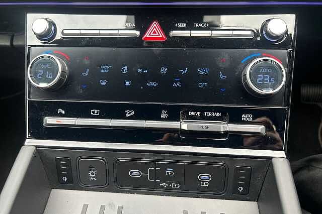 Hyundai SANTA FE 1.6 TGDi Plug-in Hybrid Calligraphy 5dr 4WD Auto Grey
