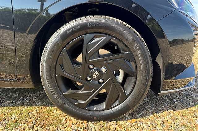 Hyundai i20 1.0T GDi 90 Black Line 5dr