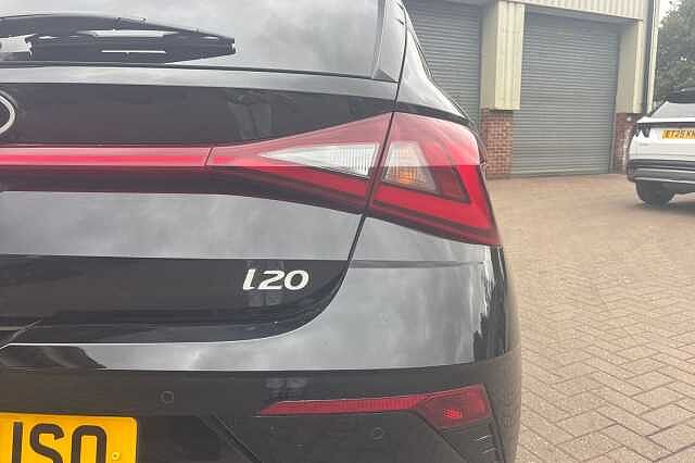 Hyundai i20 1.0T GDi 90 Black Line 5dr