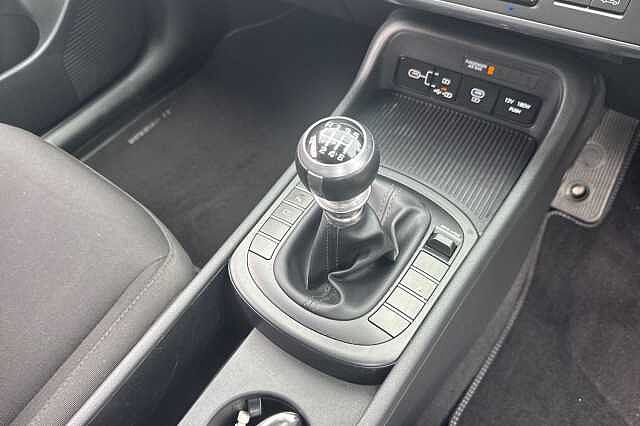Hyundai KONA 1.0T Advance 5dr