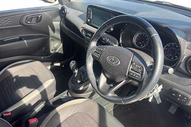 Hyundai i10 1.0 MPi SE Connect 5dr