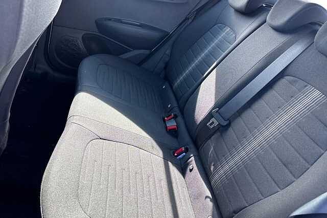 Hyundai i10 1.0 MPi SE Connect 5dr