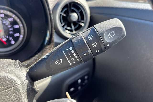 Hyundai i10 1.0 MPi SE Connect 5dr