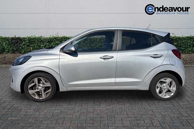 Hyundai i10 1.0 MPi SE Connect 5dr