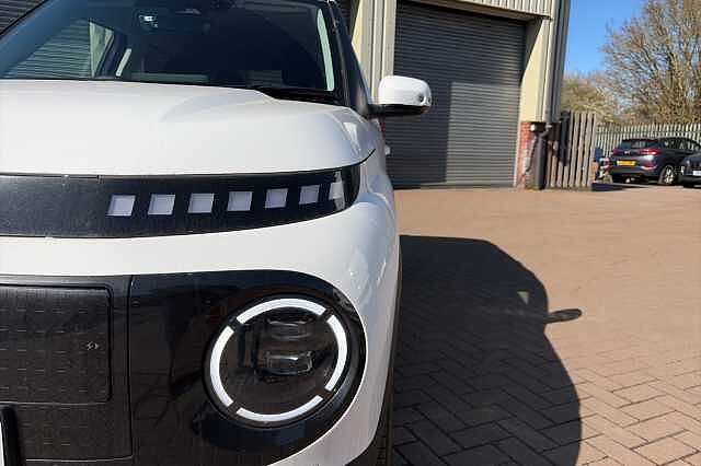 Hyundai INSTER 85kW 02 49kWh 5dr Auto White