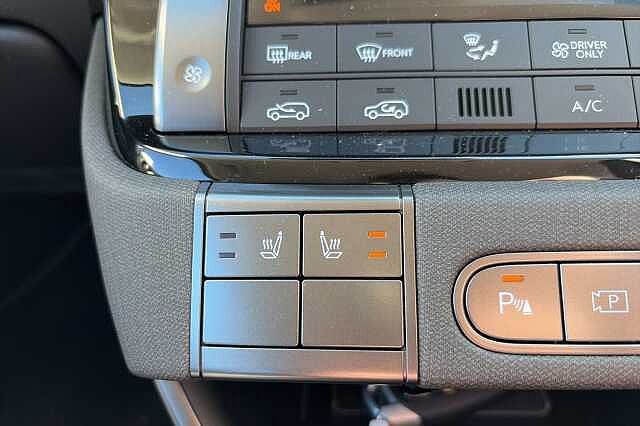 Hyundai INSTER 85kW 02 49kWh 5dr Auto White