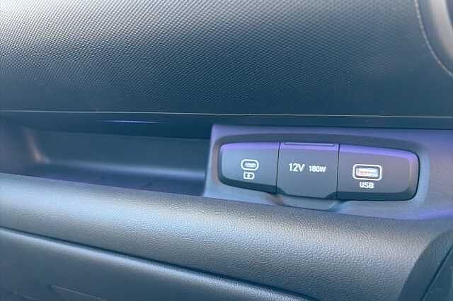 Hyundai INSTER 85kW 02 49kWh 5dr Auto White